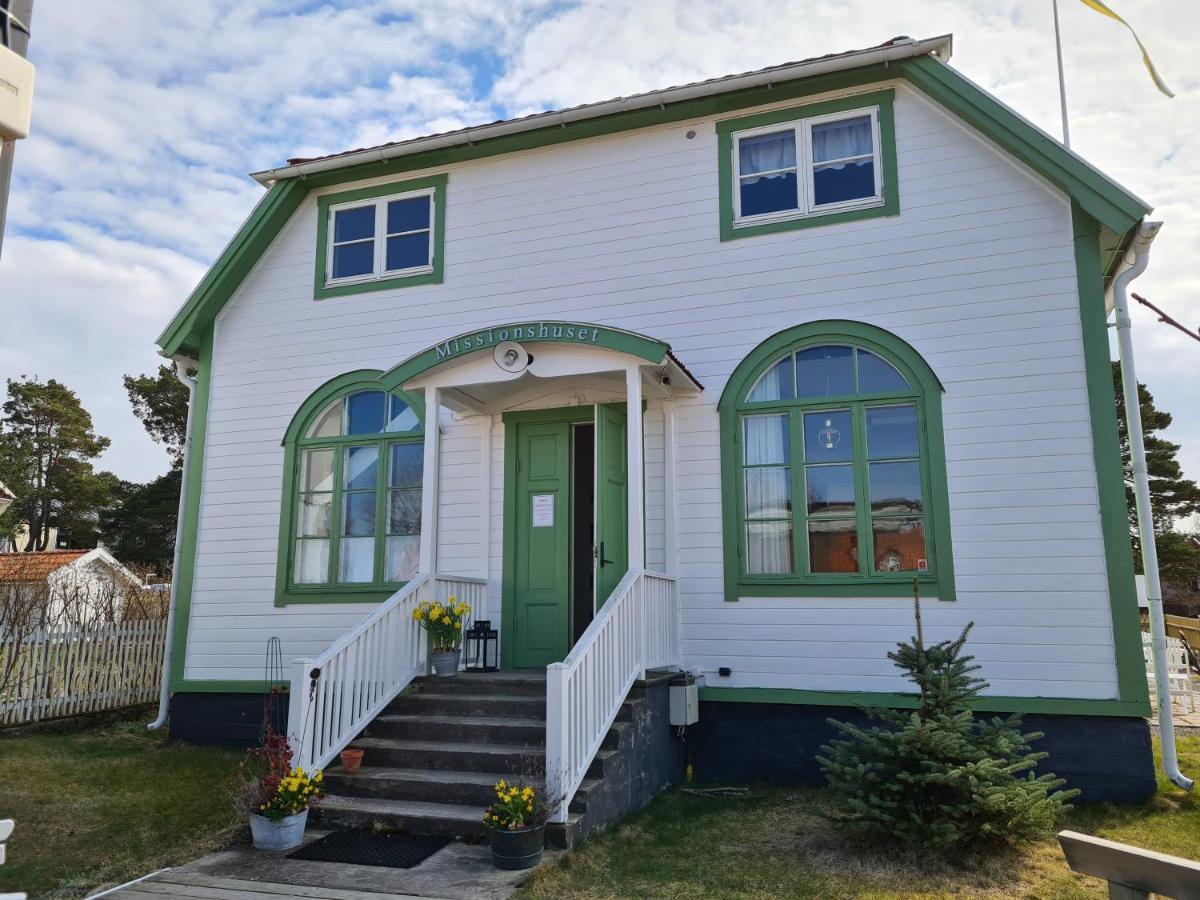 Missionshuset Bed & Breakfast サンドハムン エクステリア 写真